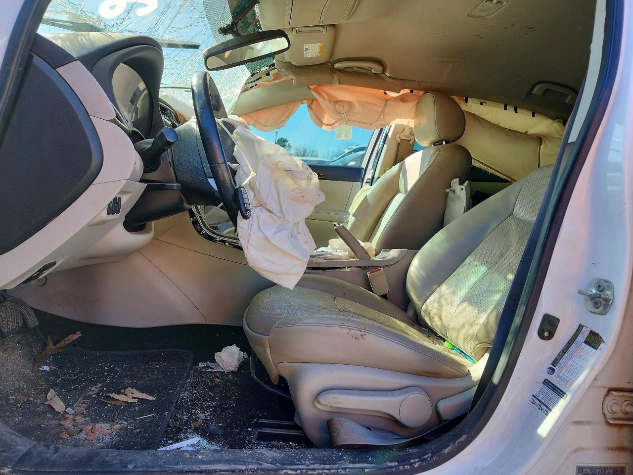 2015 NISSAN SENTRA