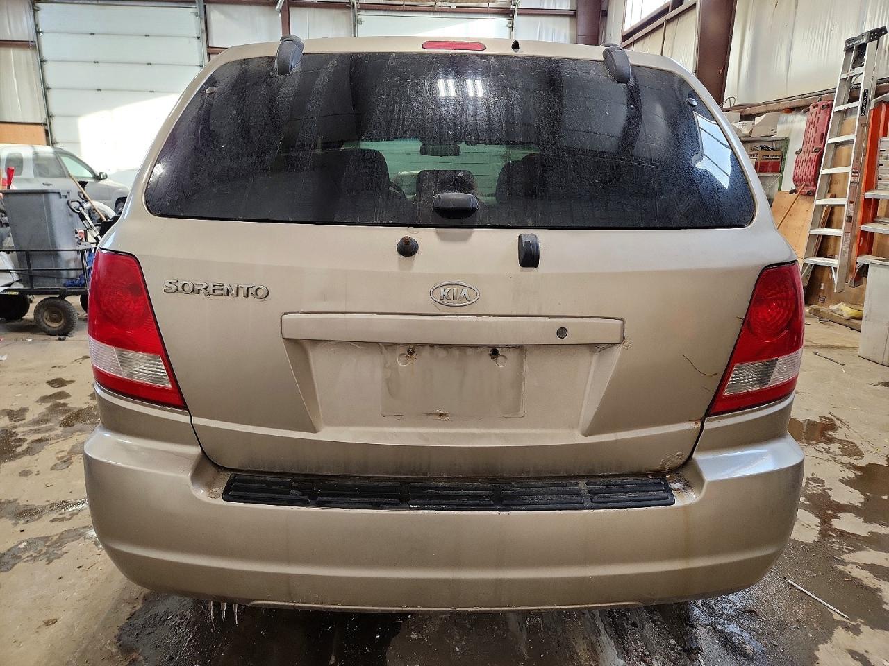 2004 KIA SORENTO