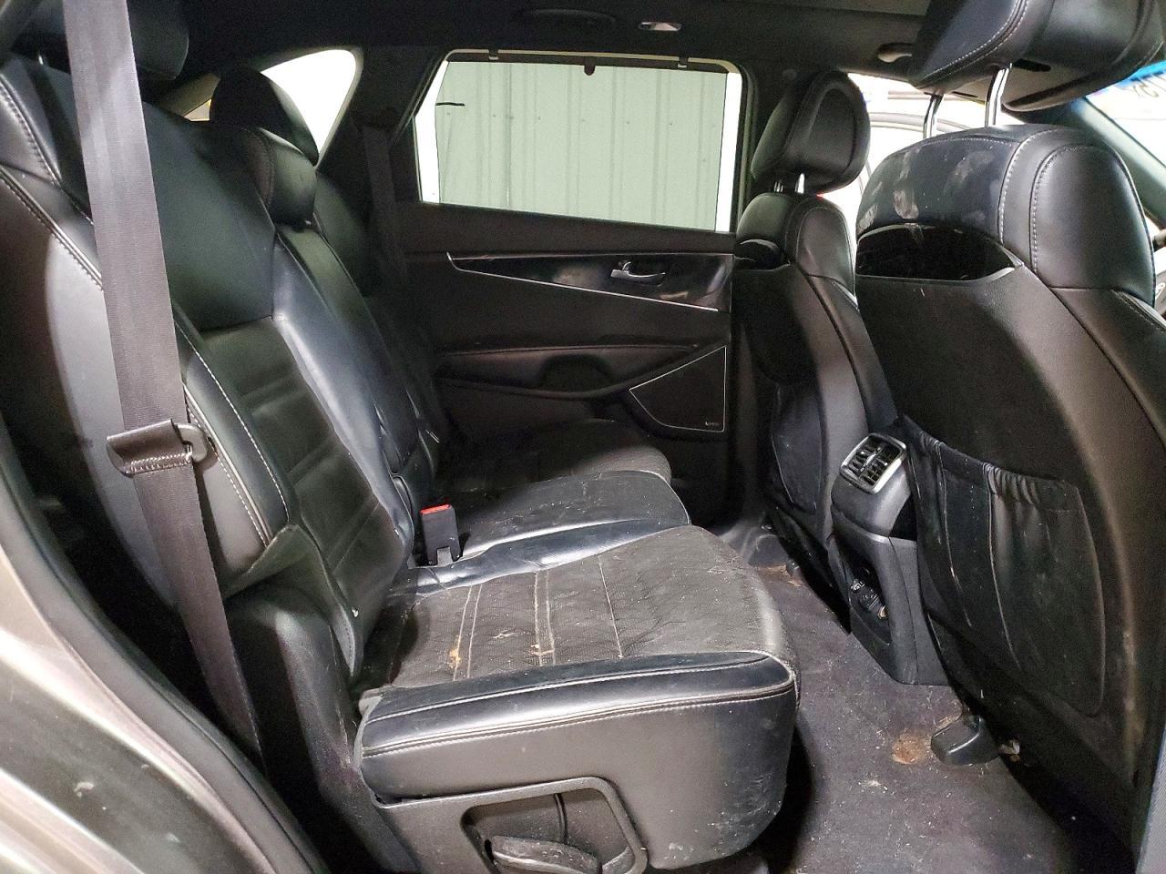 2016 KIA SORENTO