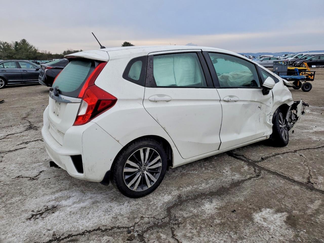 2015 HONDA FIT