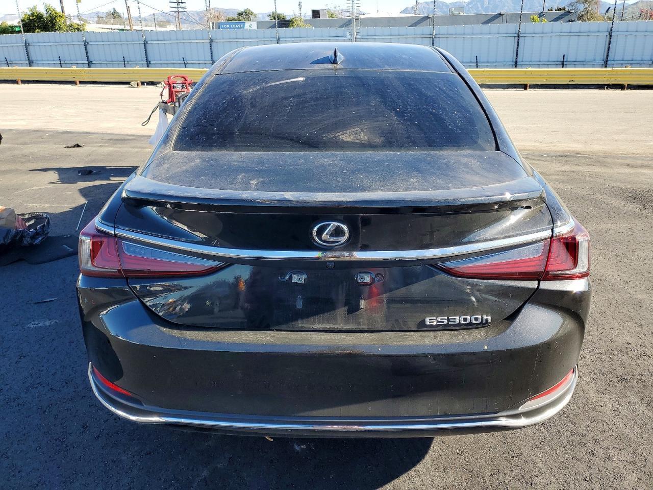 2025 LEXUS ES 300H