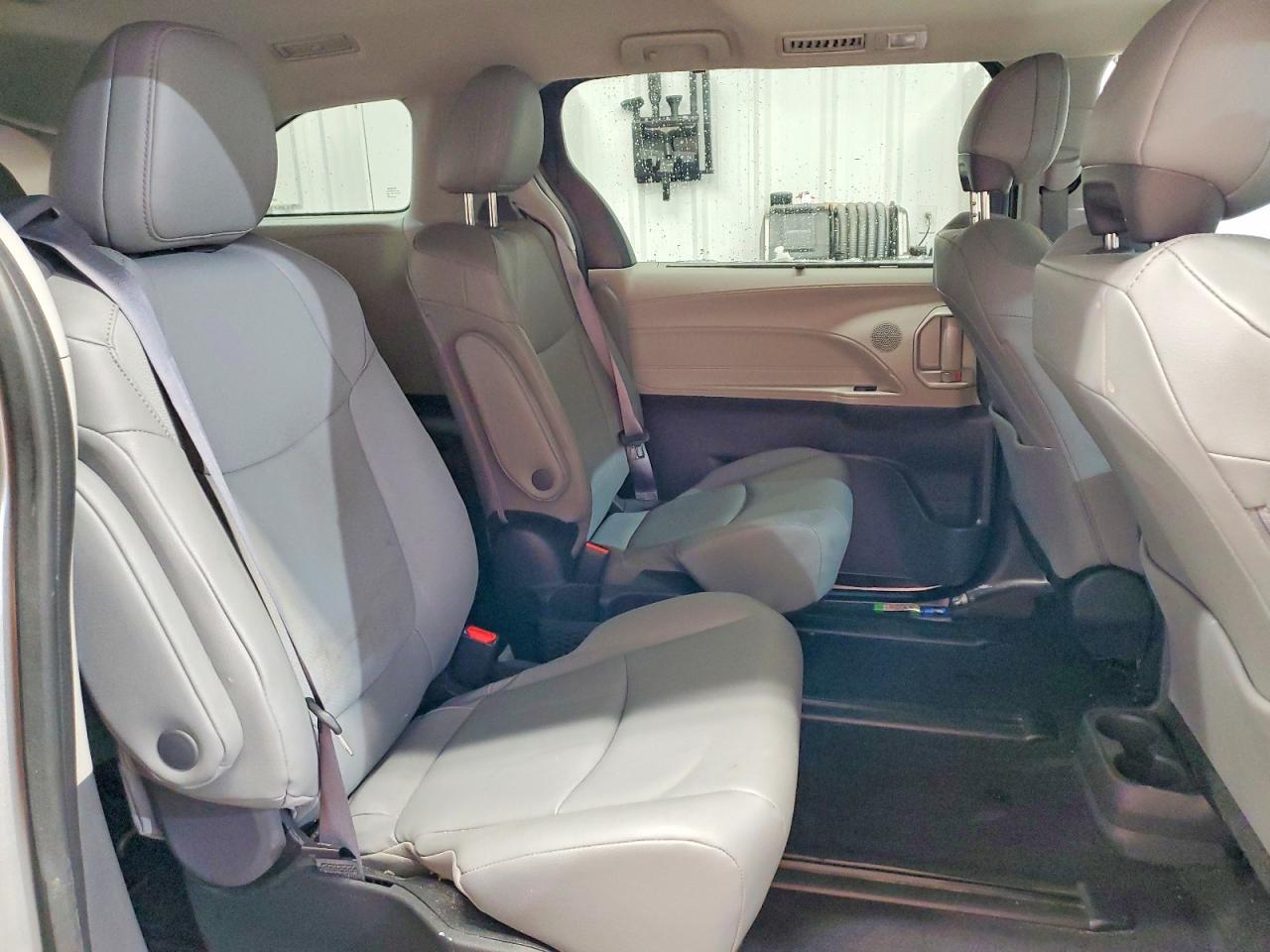 2023 TOYOTA SIENNA