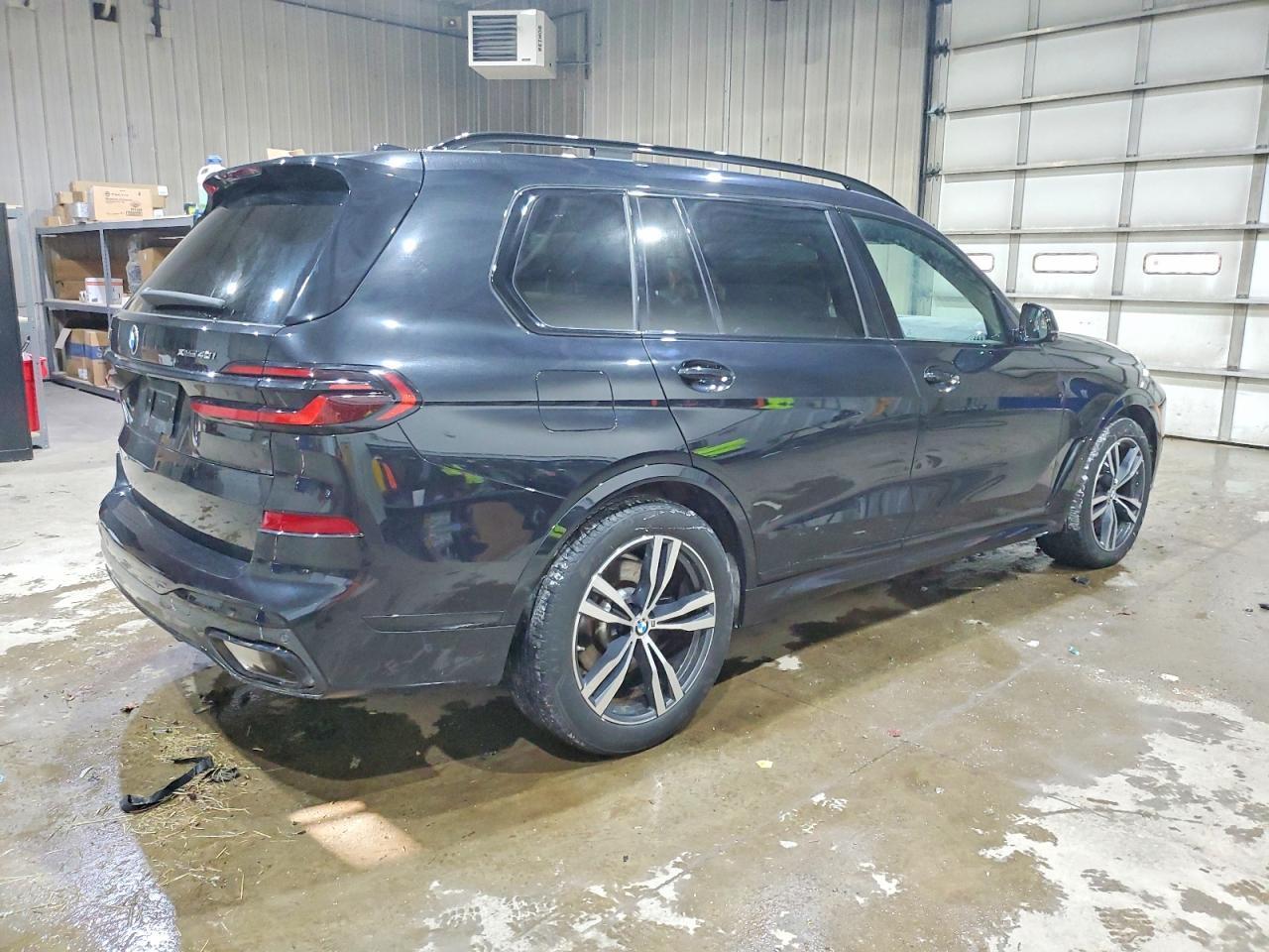 2025 BMW X7