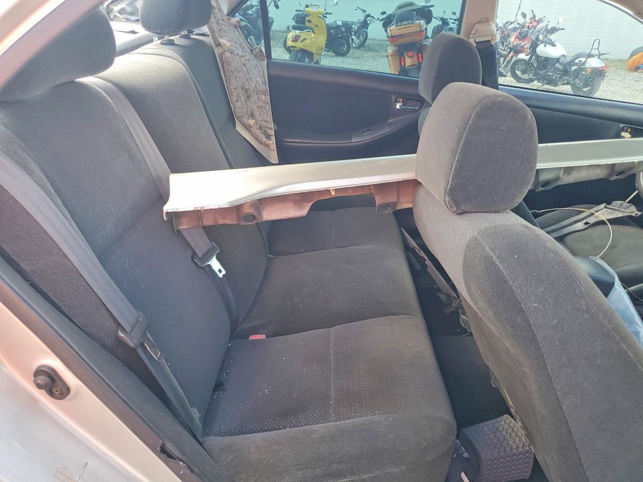 2004 TOYOTA COROLLA