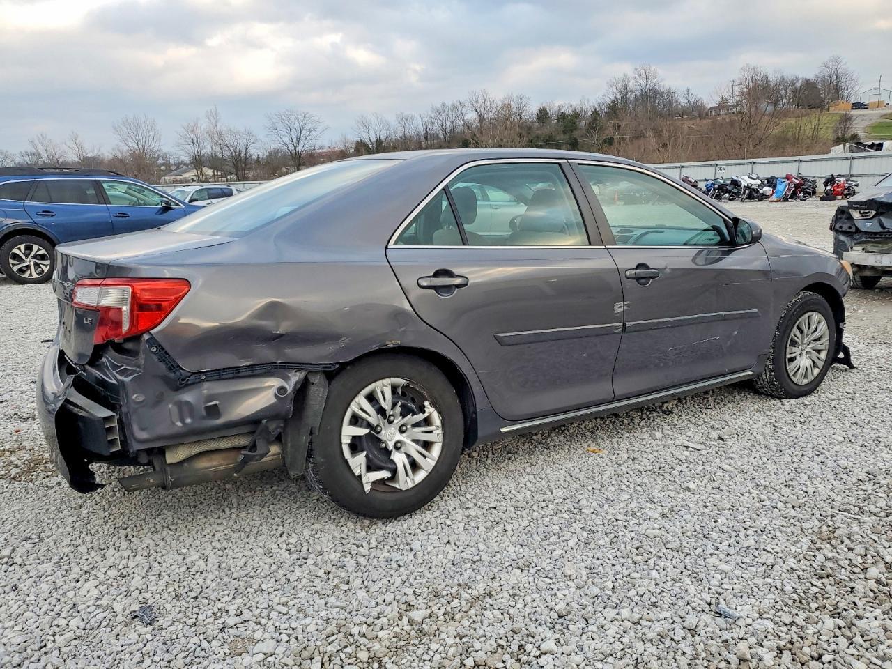 2014 TOYOTA CAMRY