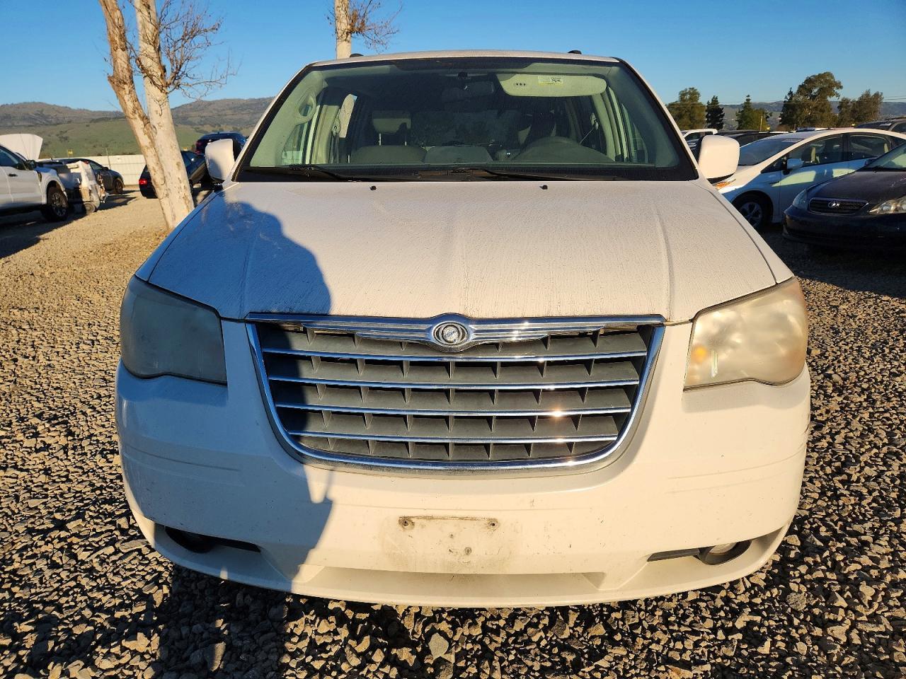 2010 CHRYSLER Town & Country