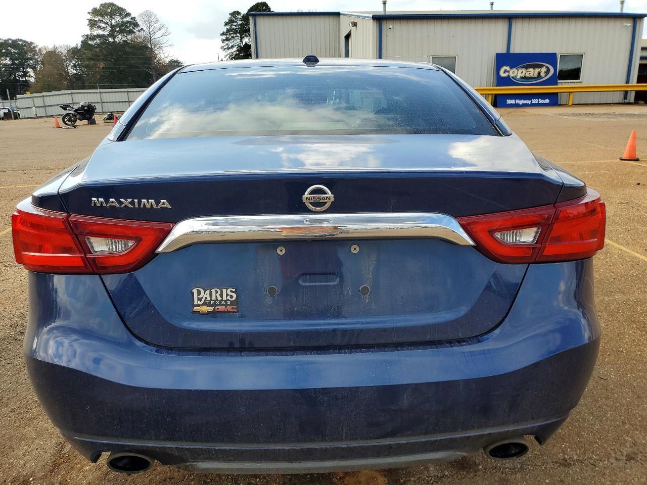 2017 NISSAN Maxima