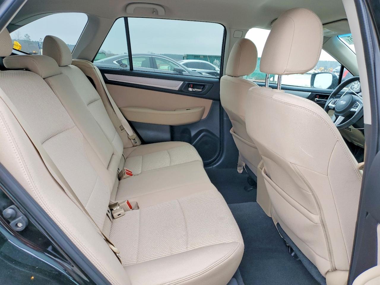 2017 SUBARU Outback