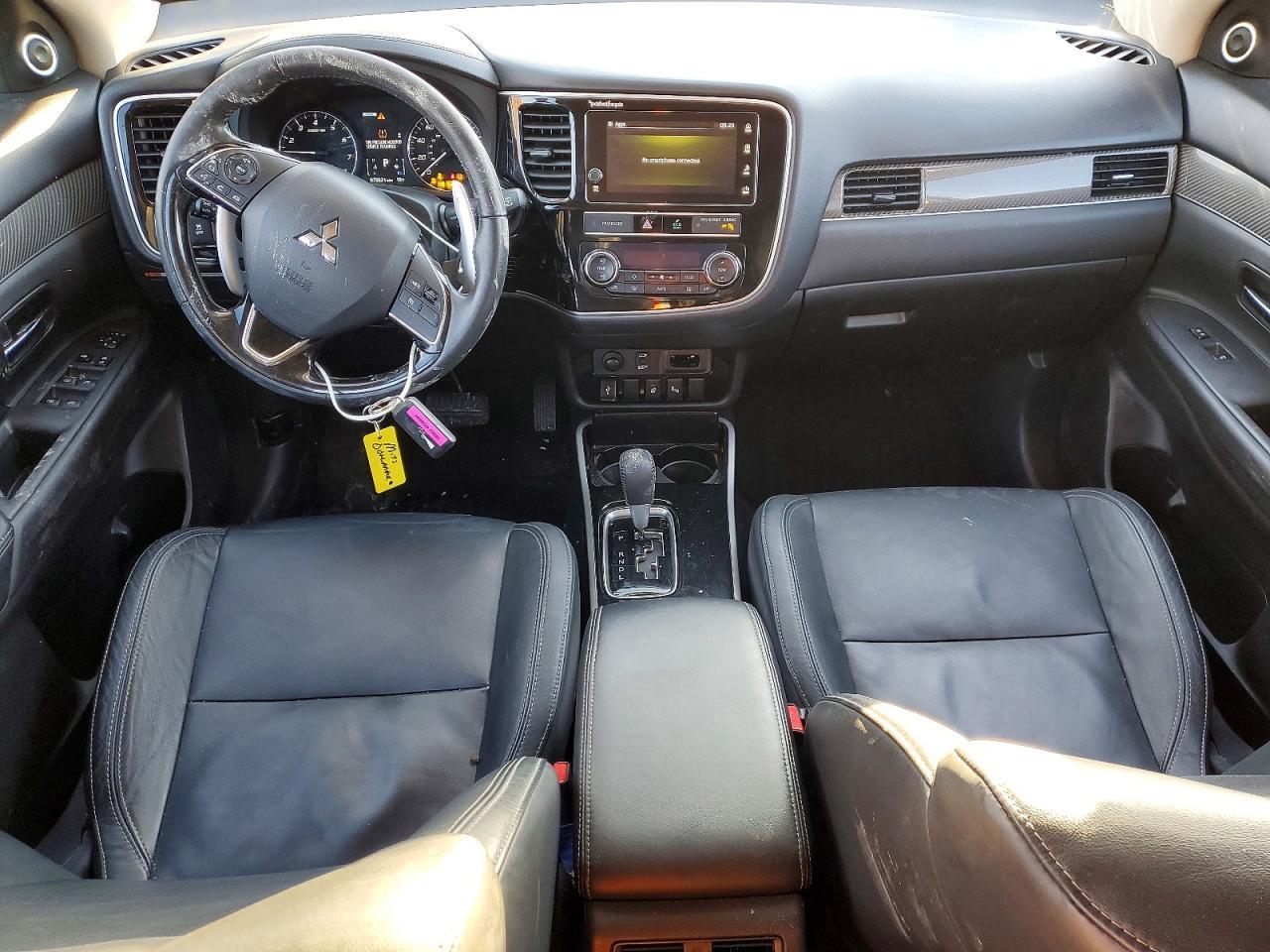 2019 MITSUBISHI outlander