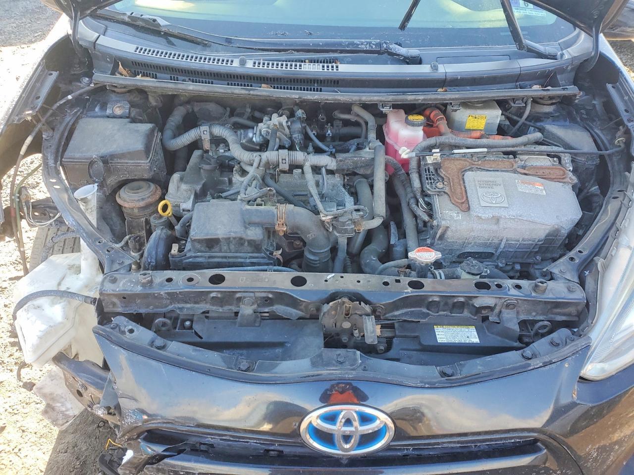 2015 TOYOTA Prius c