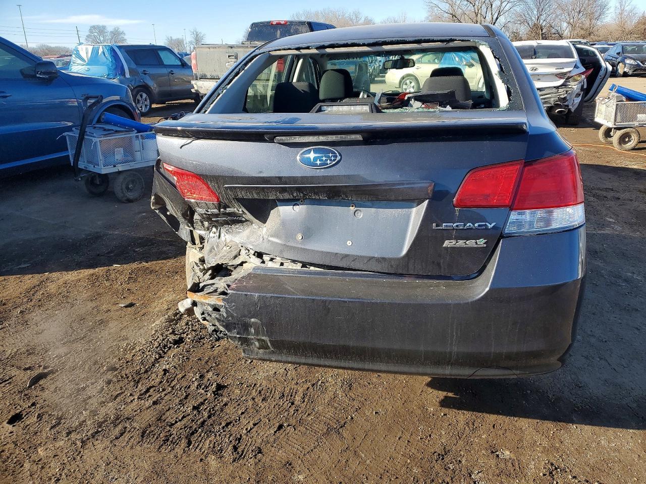 2011 SUBARU Legacy