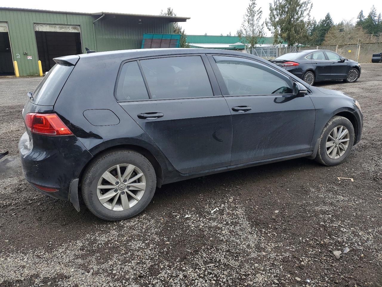 2017 VOLKSWAGEN GOLF