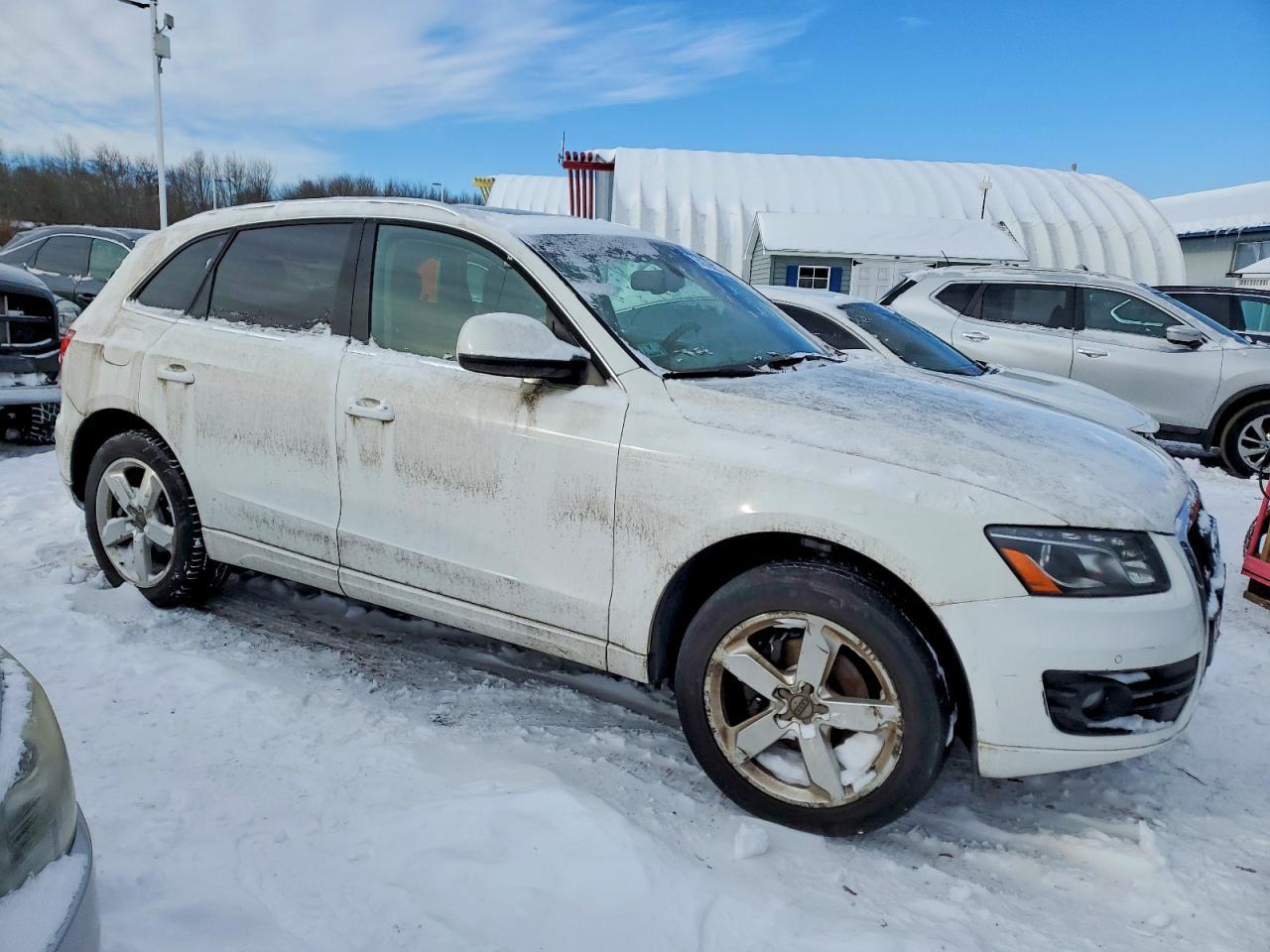 2010 AUDI Q5