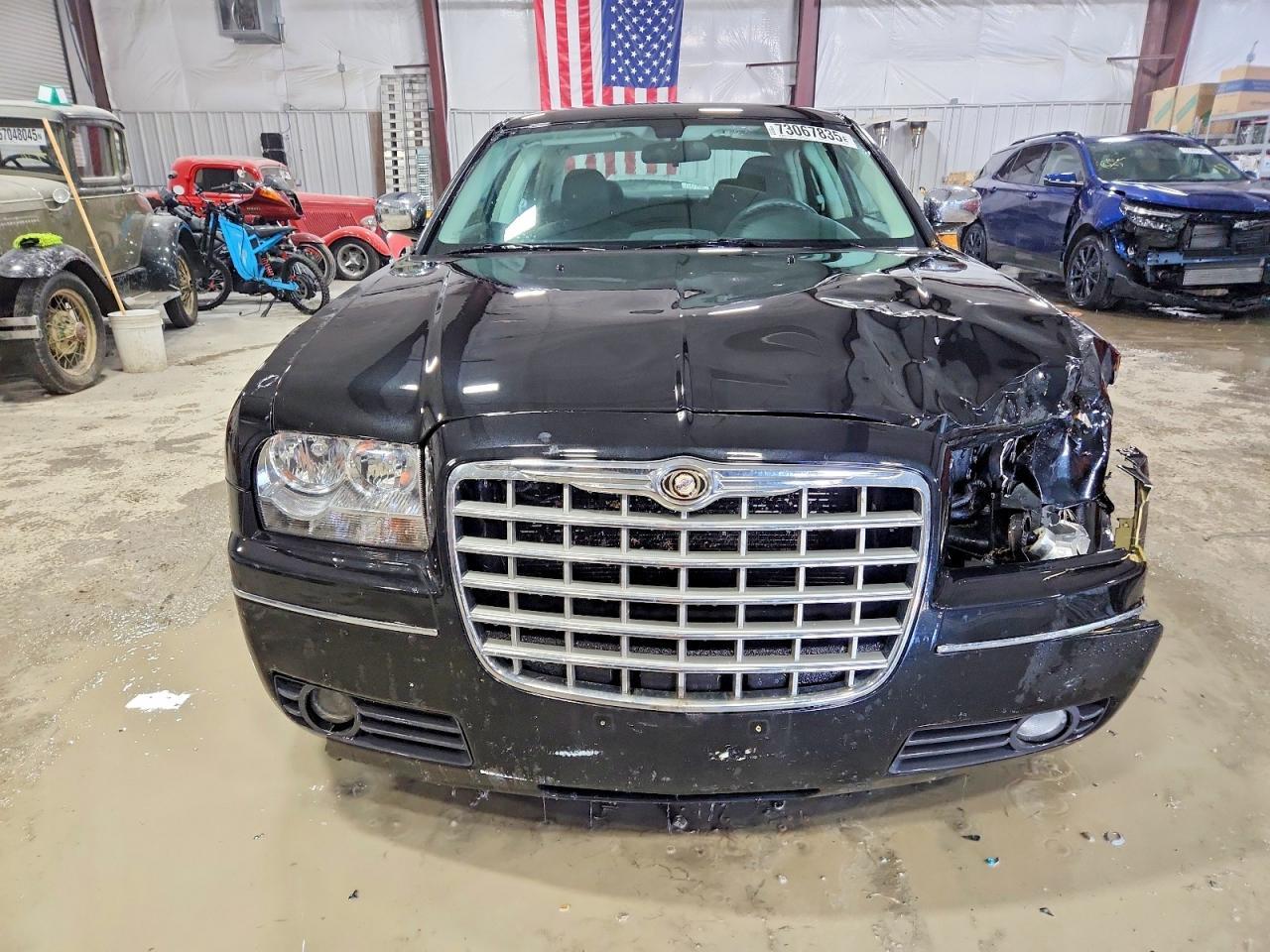 2010 CHRYSLER 300