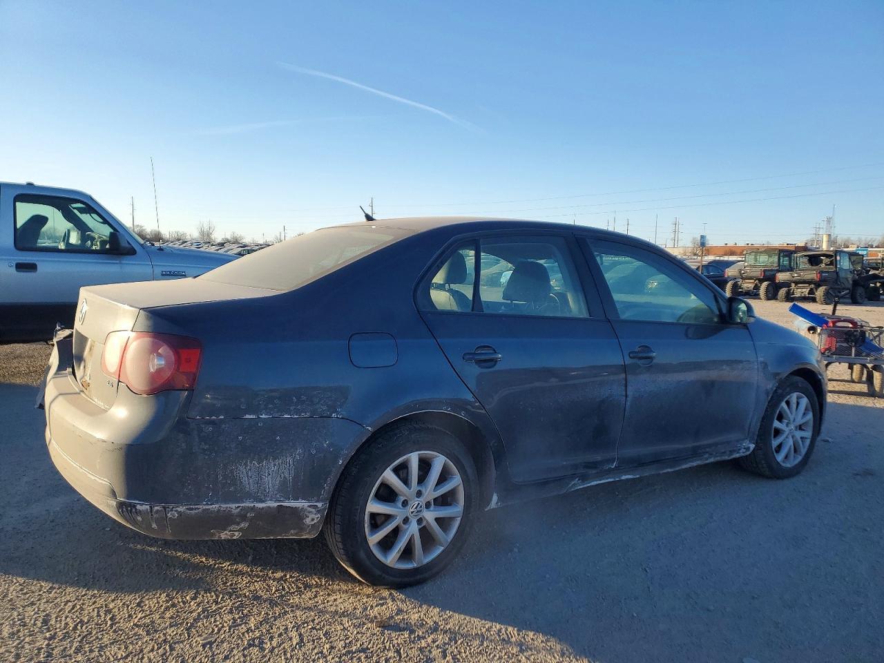 2010 VOLKSWAGEN JETTA
