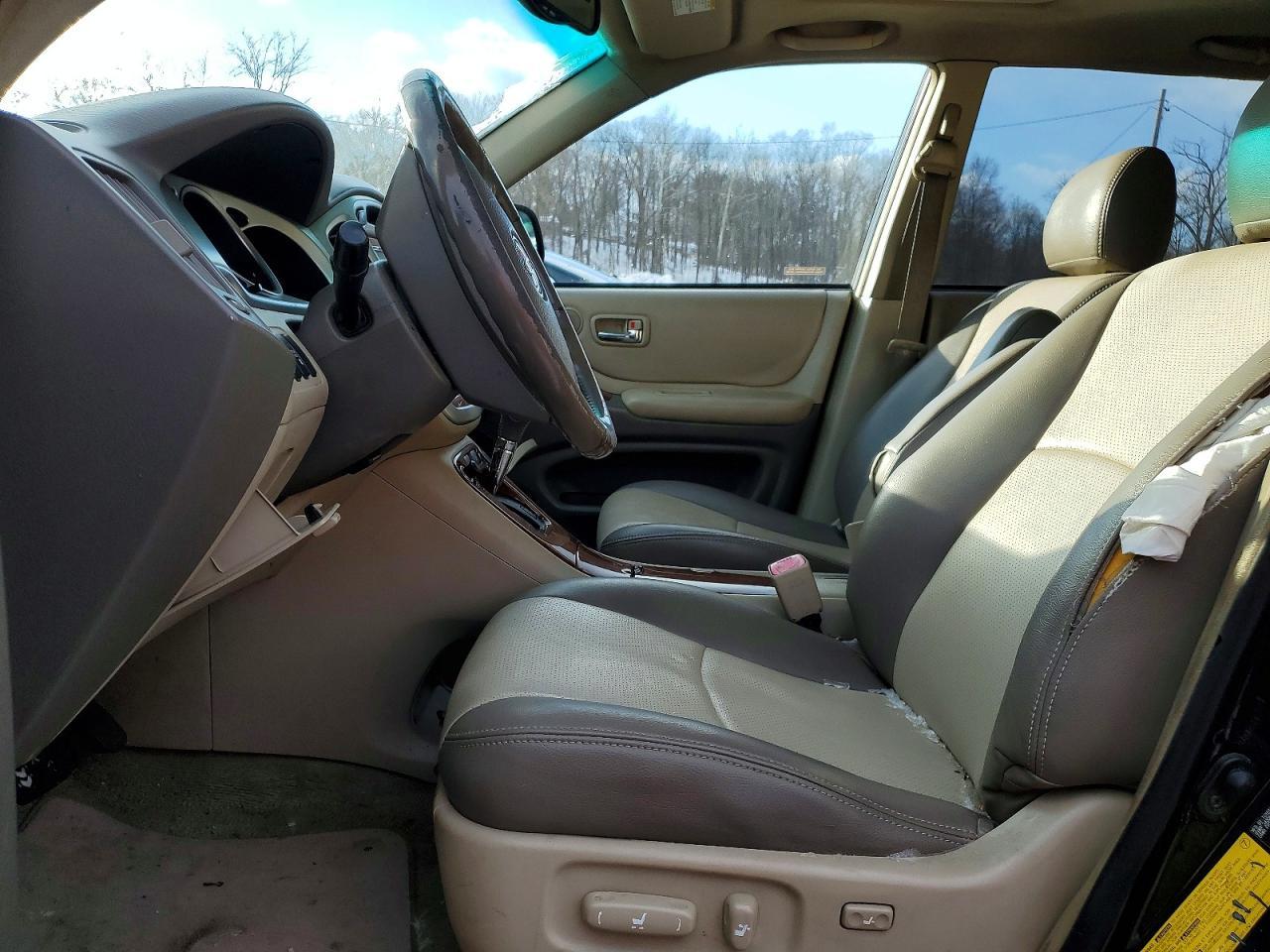 2005 TOYOTA HIGHLANDER
