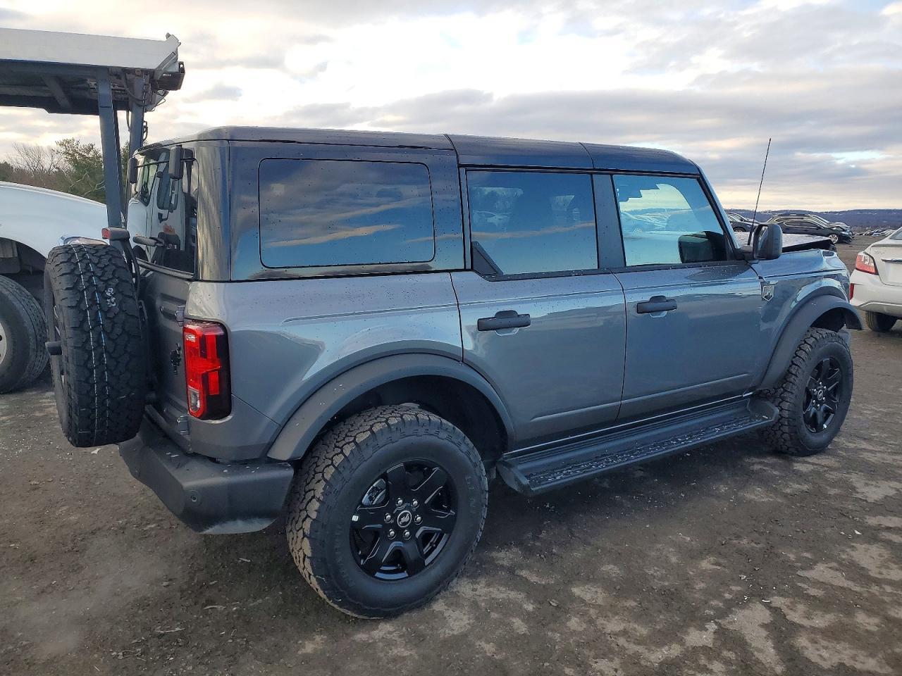 2025 FORD Bronco