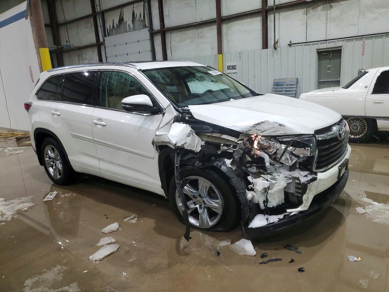 2015 TOYOTA HIGHLANDER