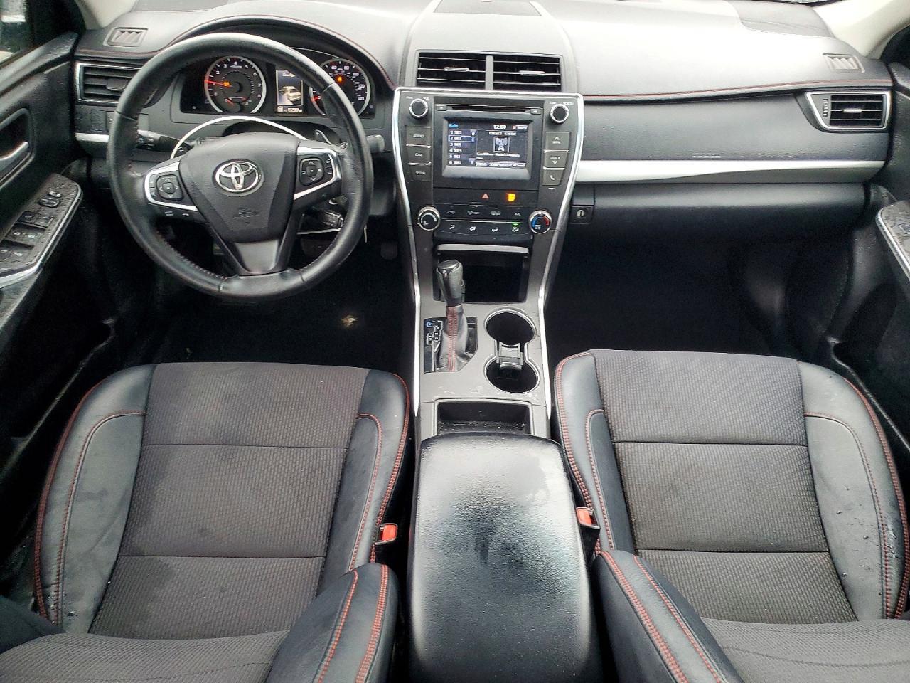 2016 TOYOTA CAMRY