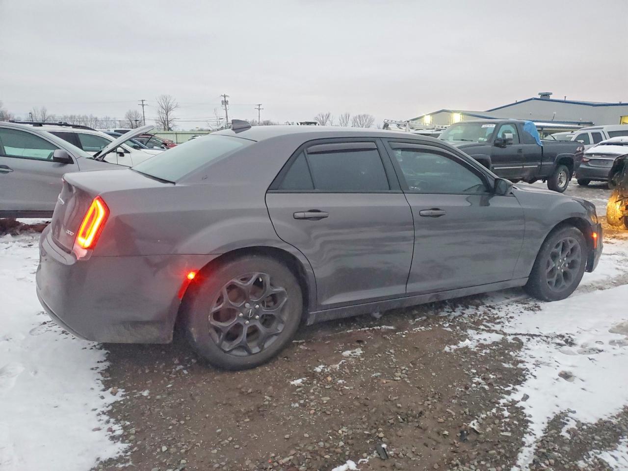 2019 CHRYSLER 300