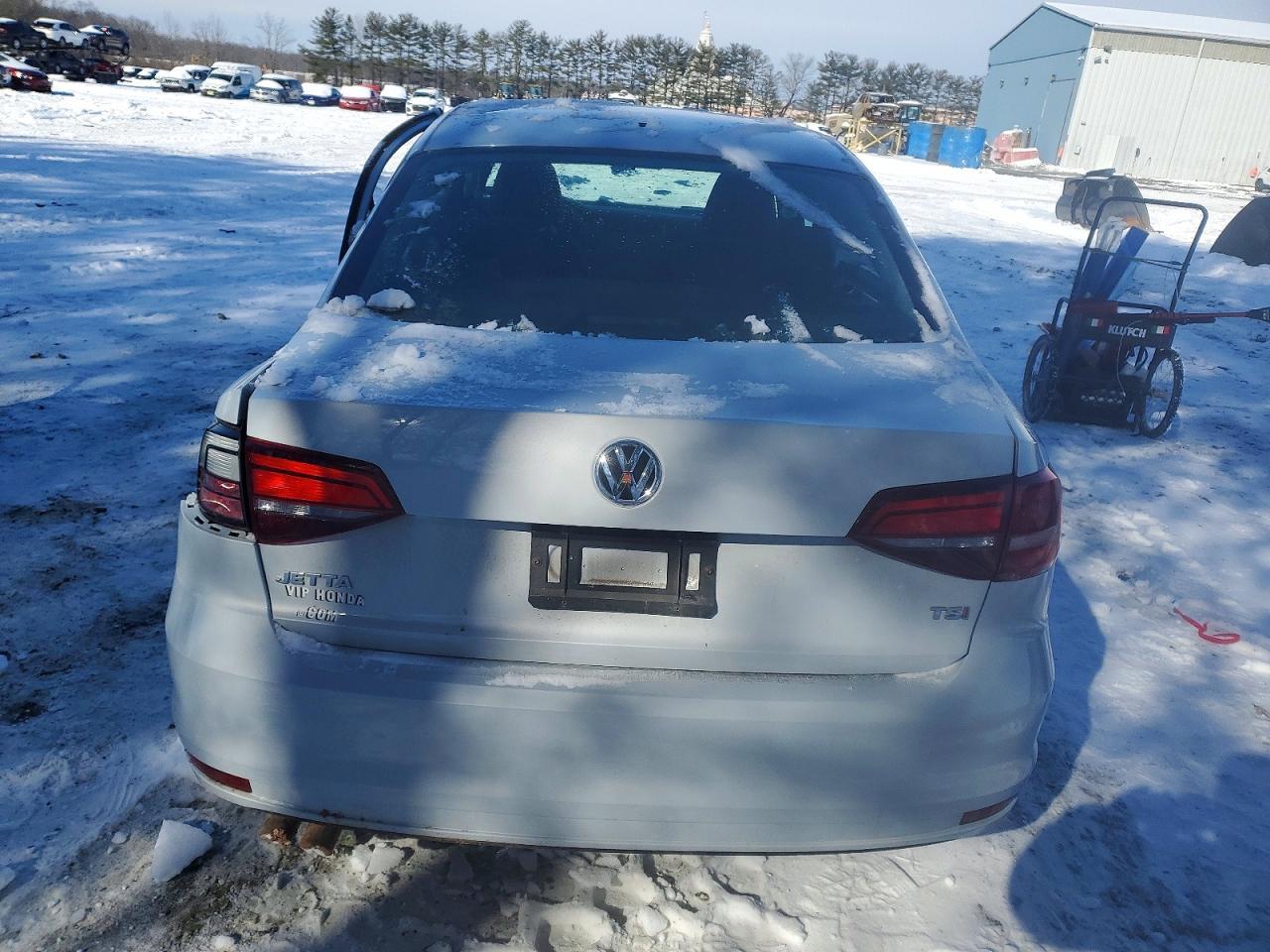 2017 VOLKSWAGEN JETTA