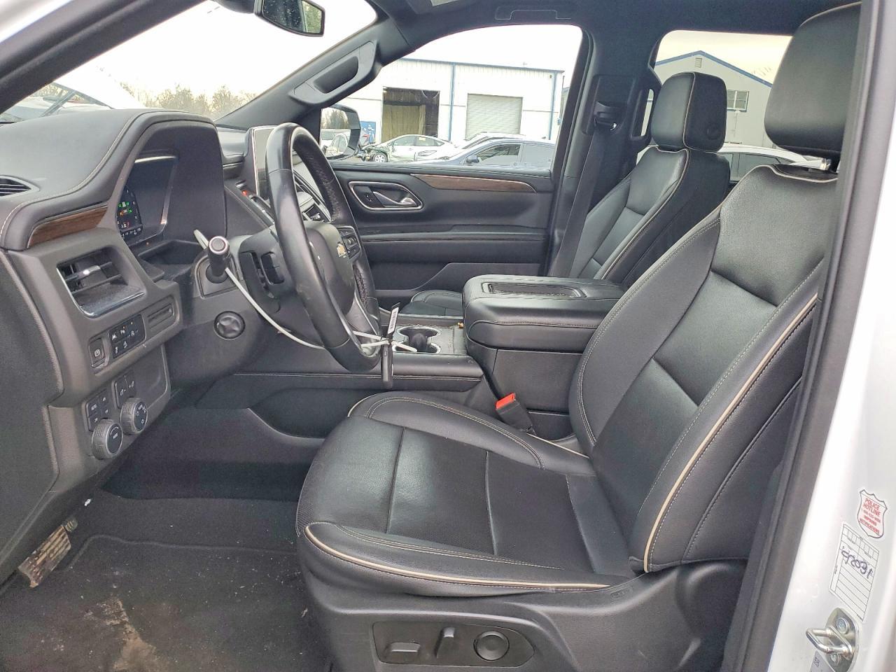 2023 CHEVROLET Suburban