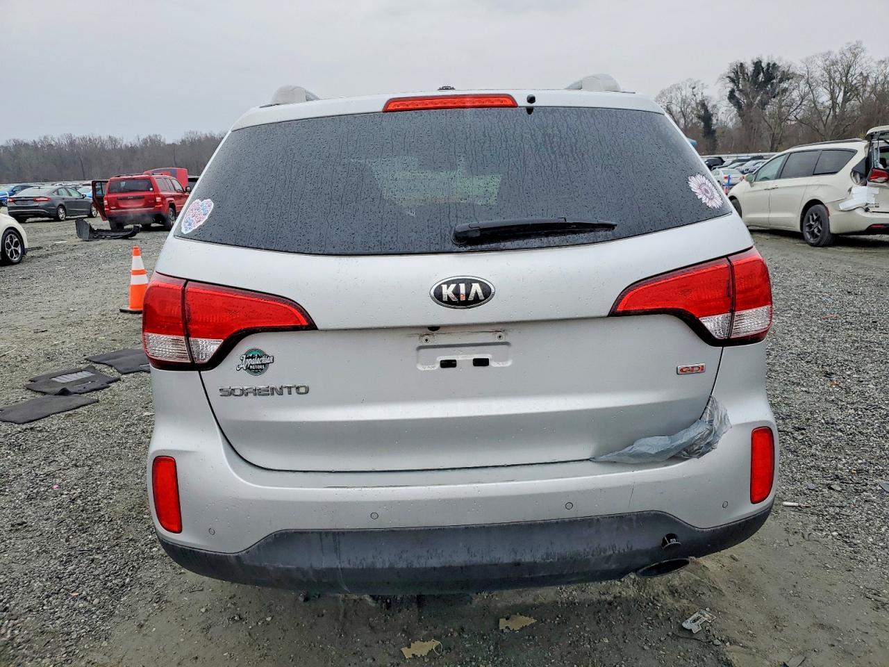 2015 KIA SORENTO