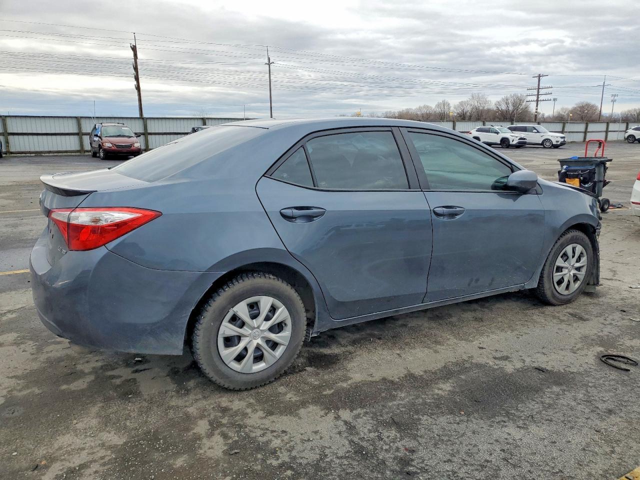 2015 TOYOTA COROLLA