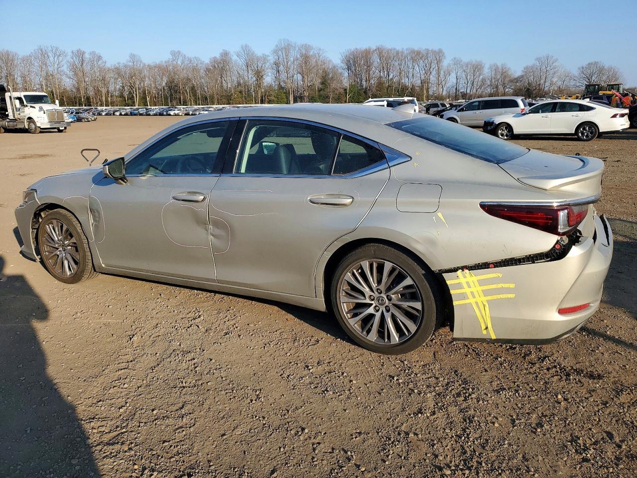 2021 LEXUS ES 350