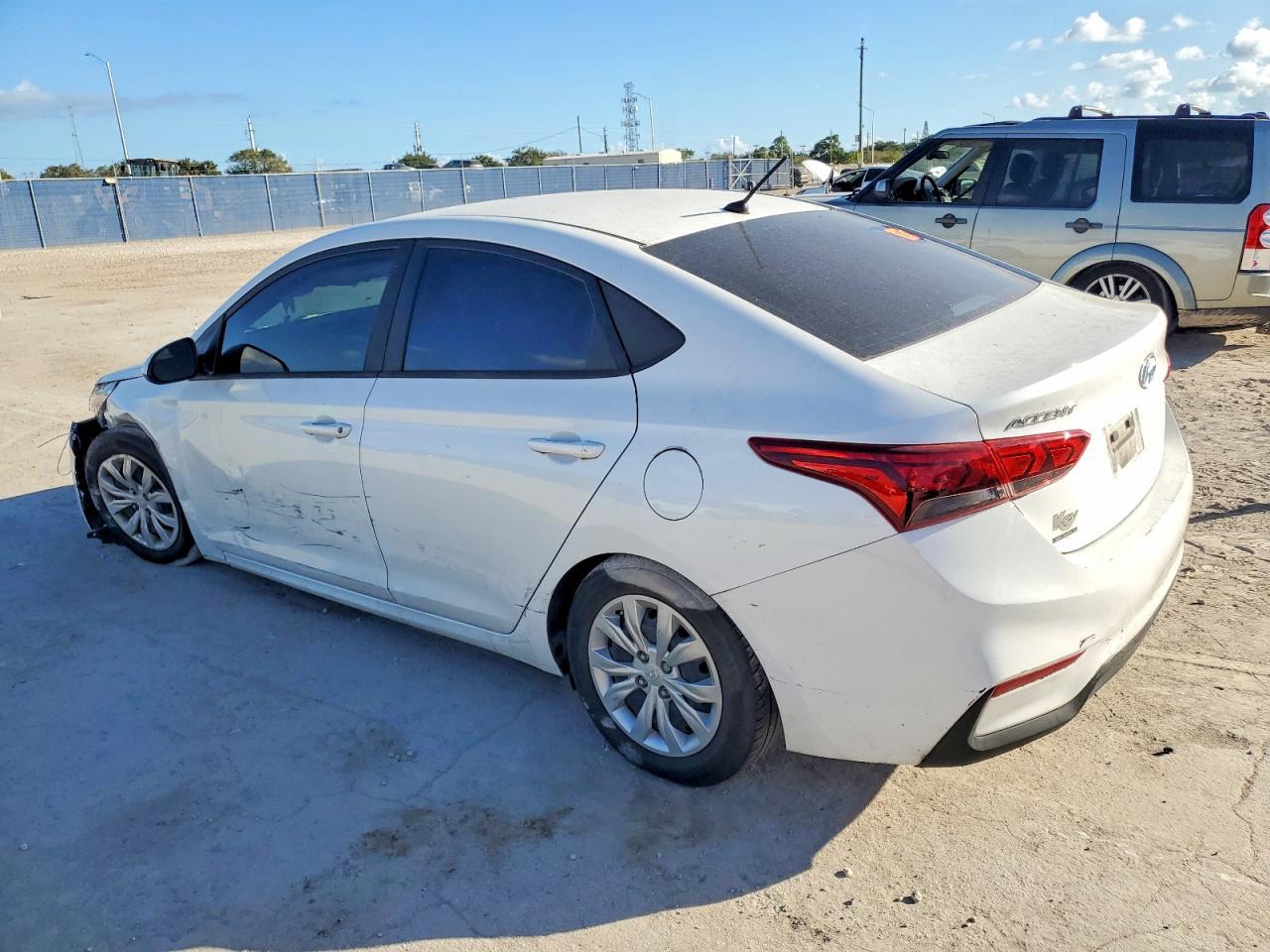 2022 HYUNDAI ACCENT