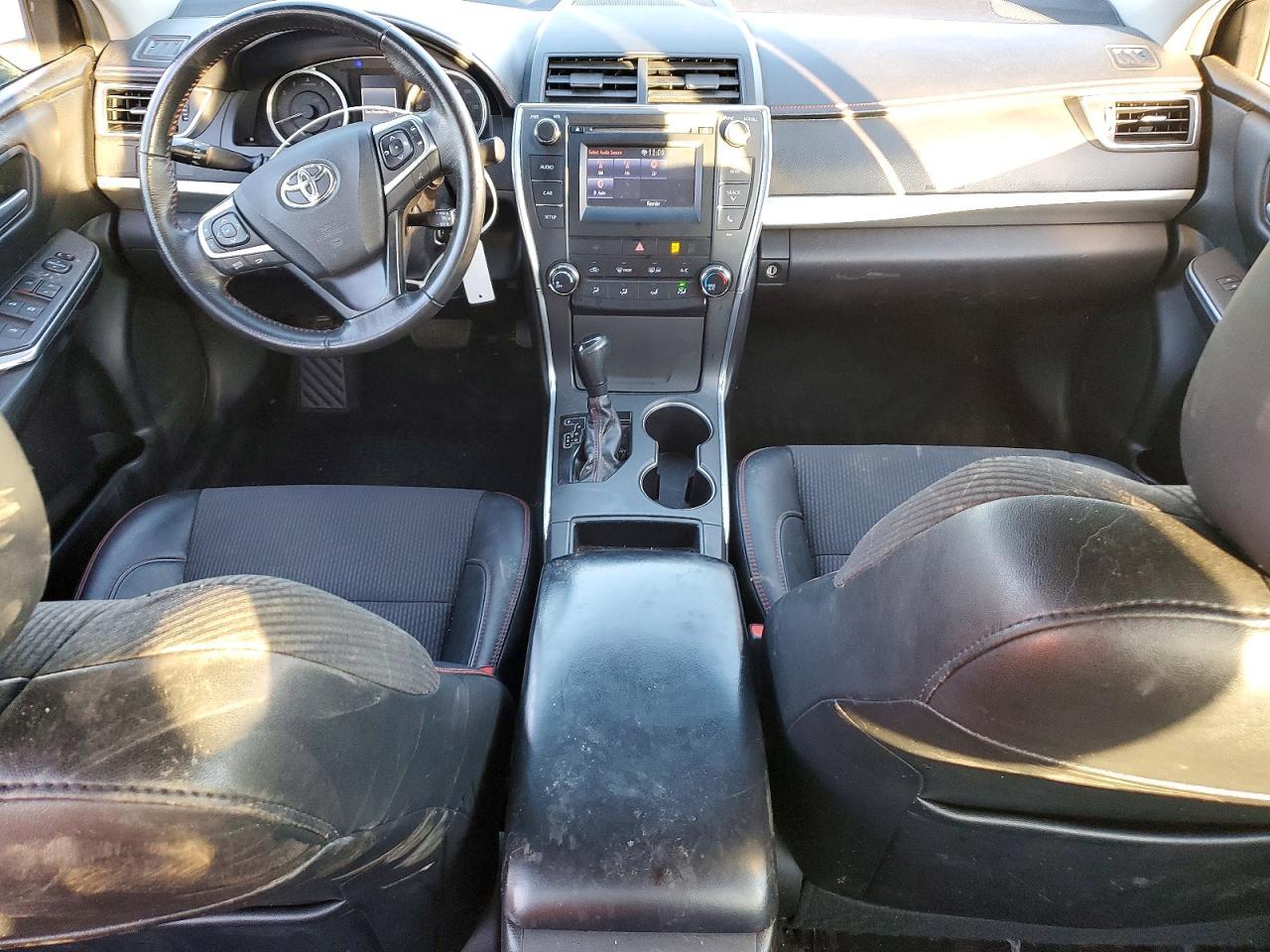 2017 TOYOTA CAMRY