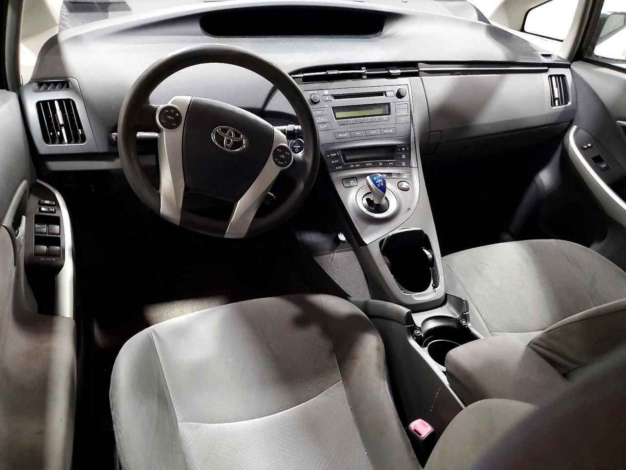 2010 TOYOTA PRIUS