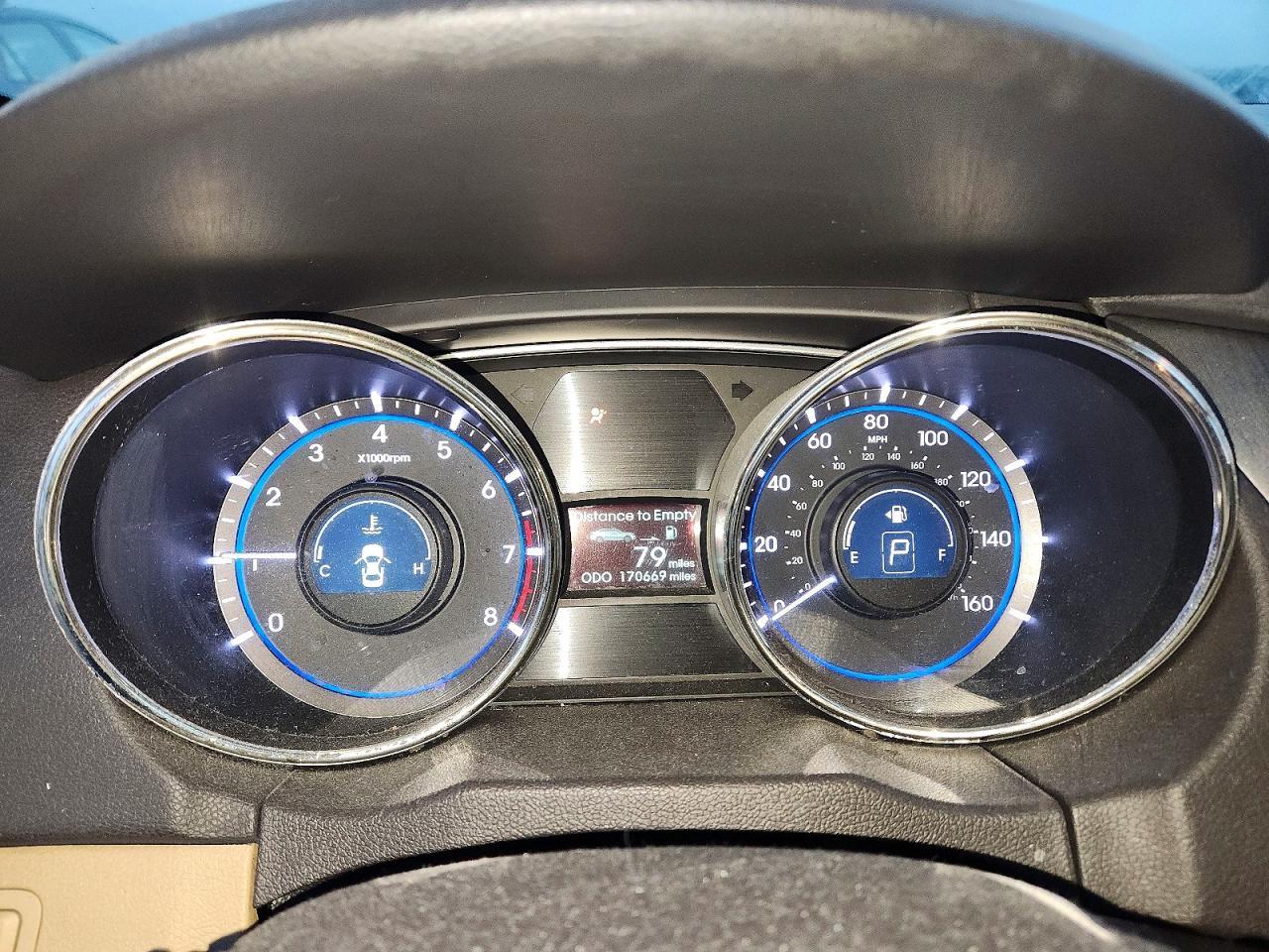 2011 HYUNDAI SONATA
