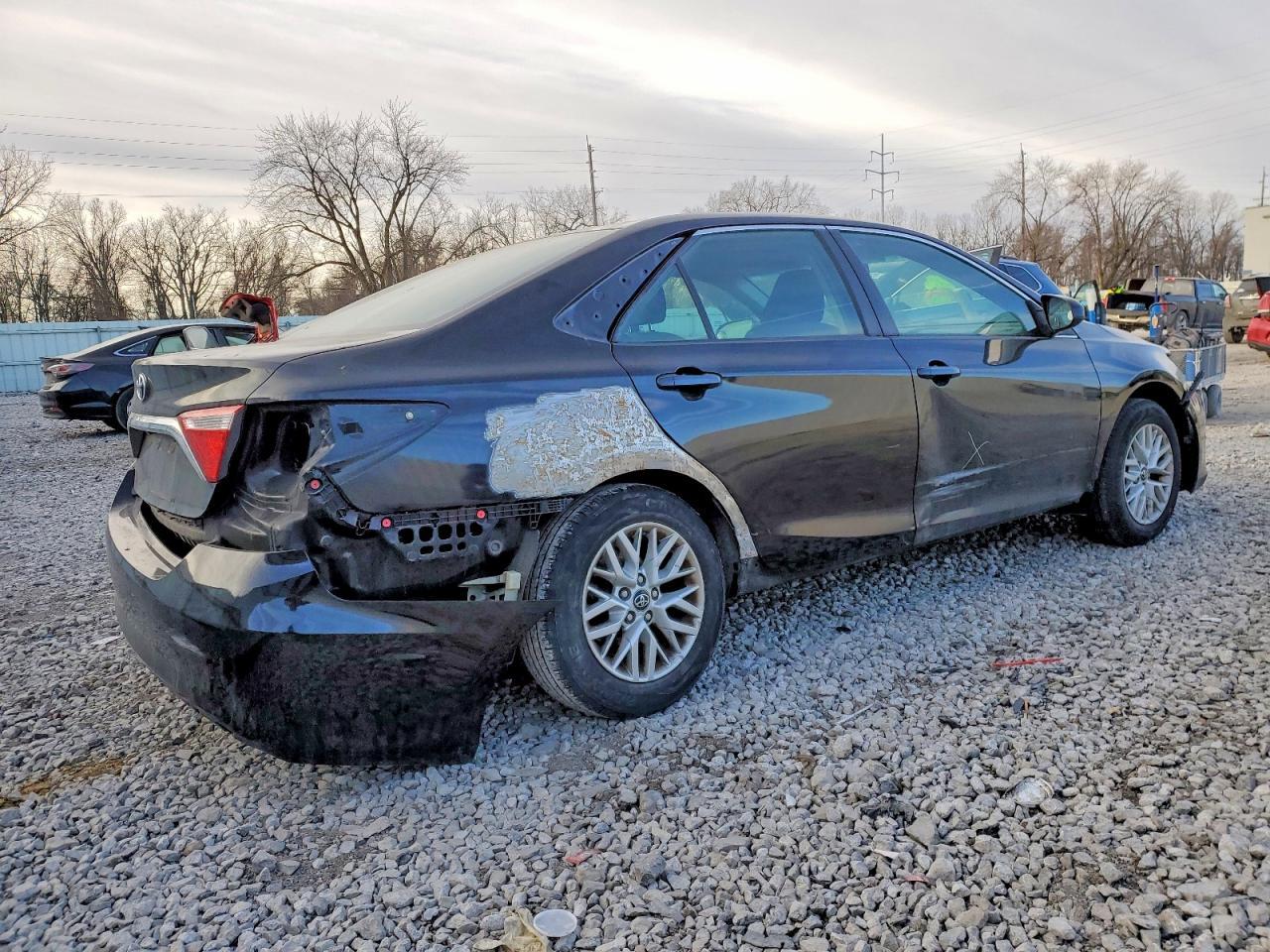 2017 TOYOTA CAMRY