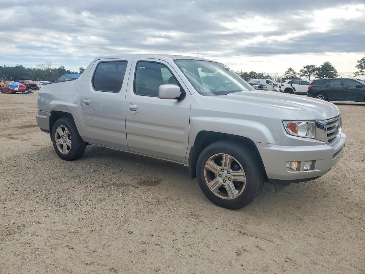 2013 HONDA Ridgeline
