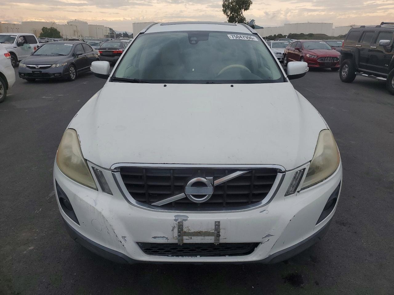2010 VOLVO XC60