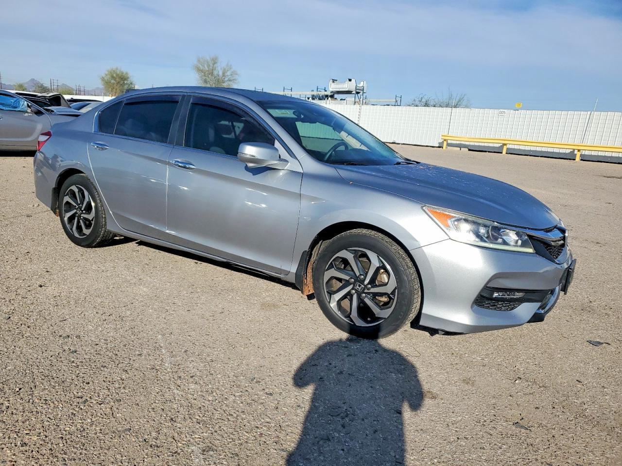 2017 HONDA ACCORD