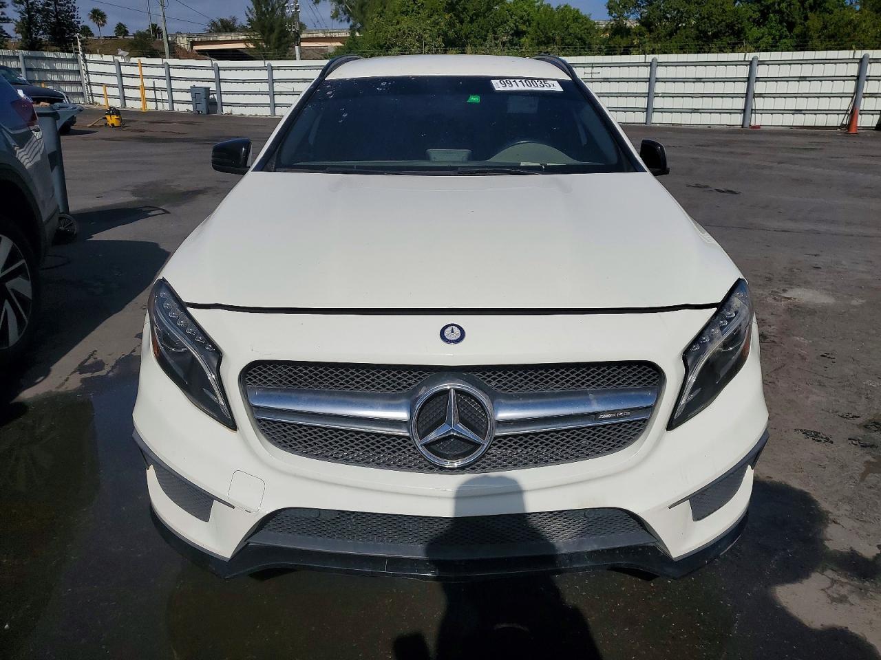 2015 MERCEDES-BENZ GLA-Class