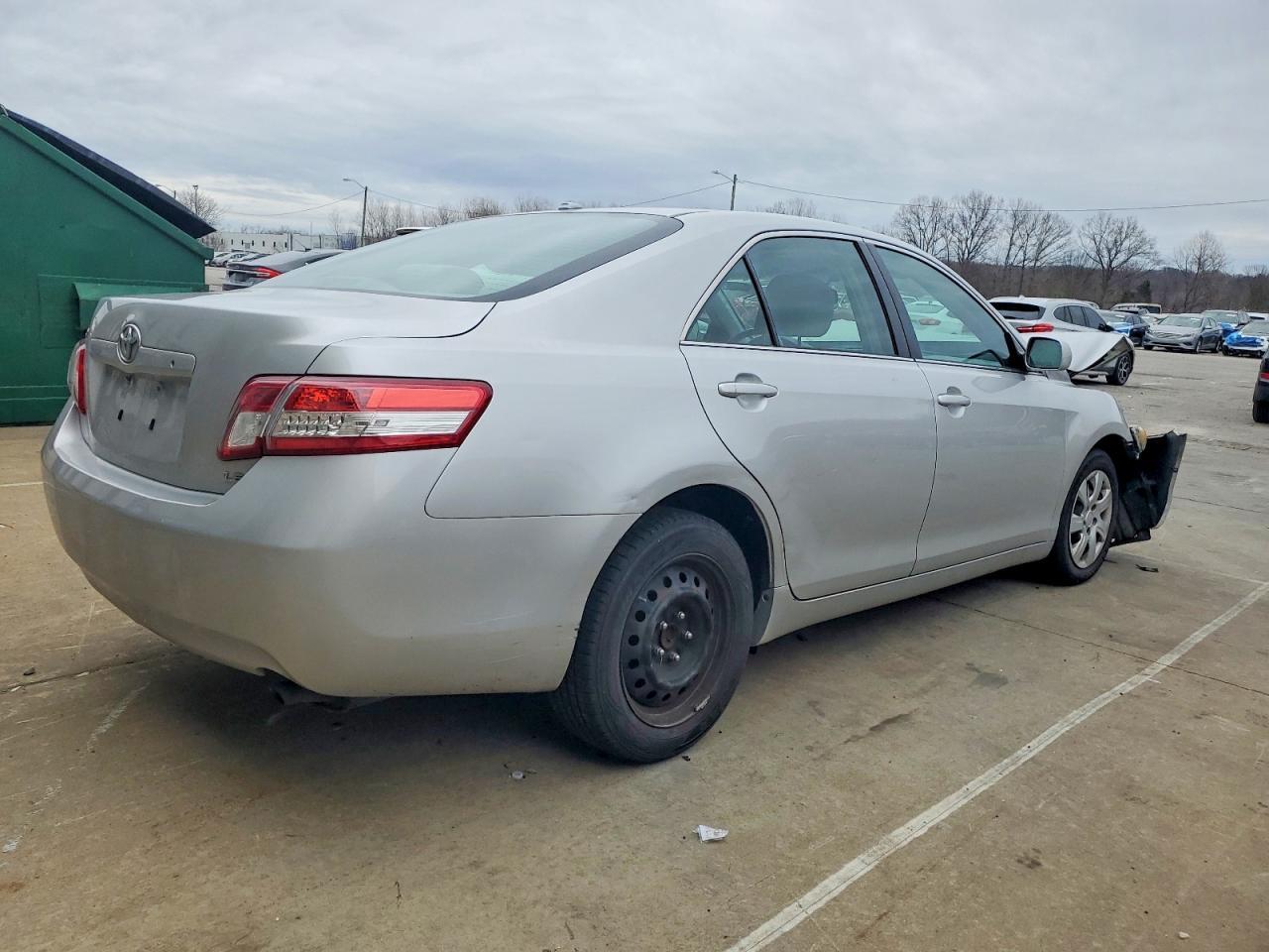 2010 TOYOTA CAMRY