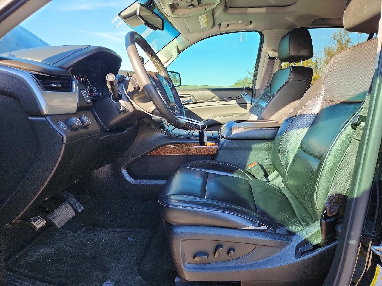 2017 CHEVROLET Suburban