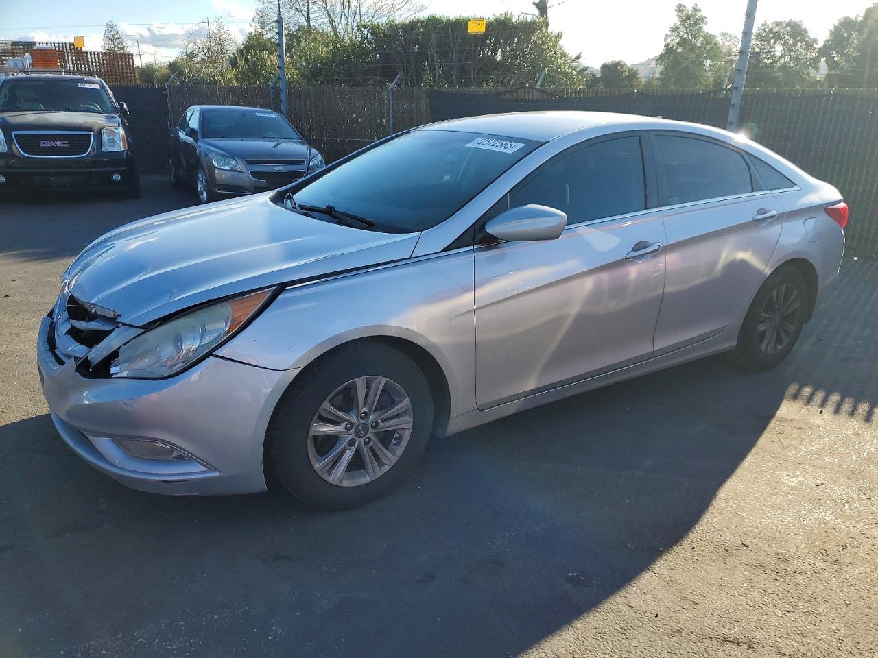 2013 HYUNDAI SONATA
