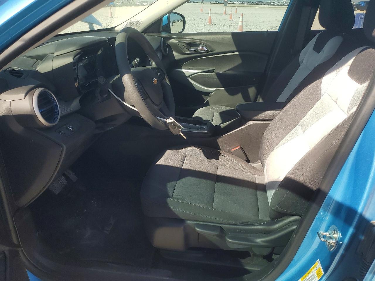 2025 CHEVROLET TRAX