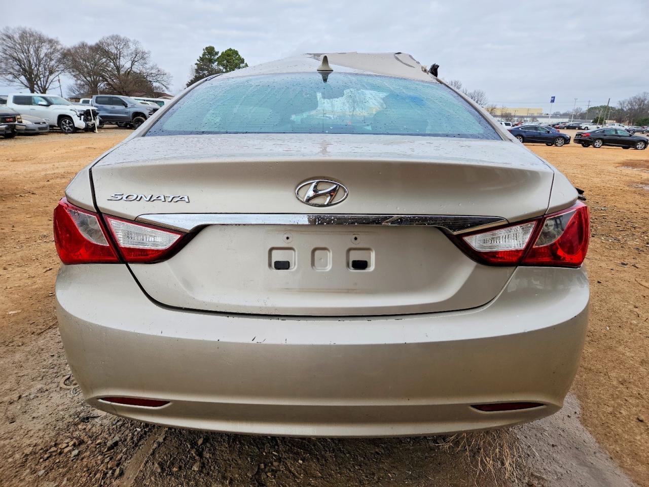 2011 HYUNDAI SONATA