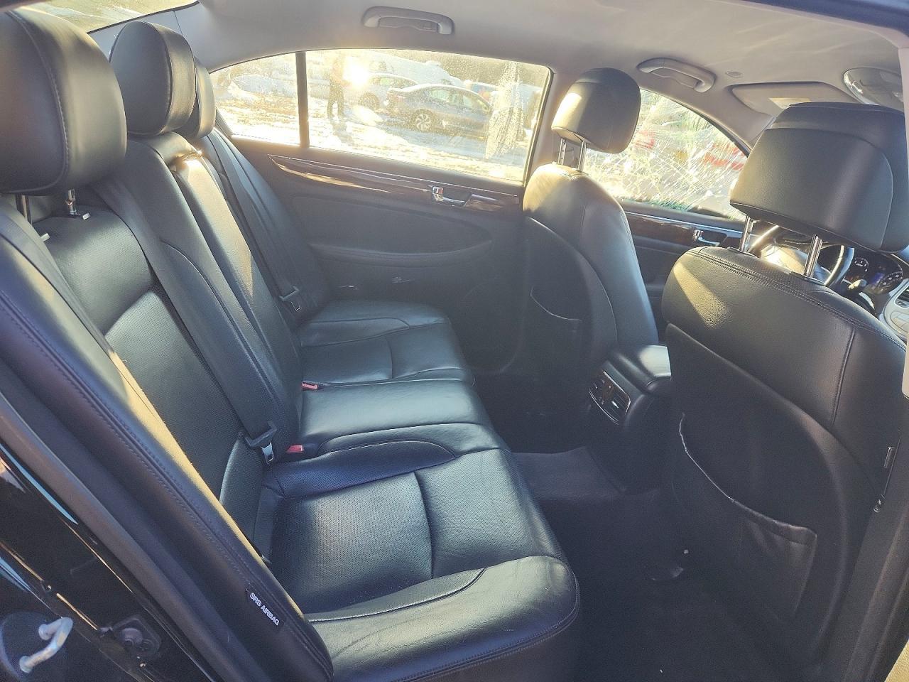 2011 HYUNDAI GENESIS