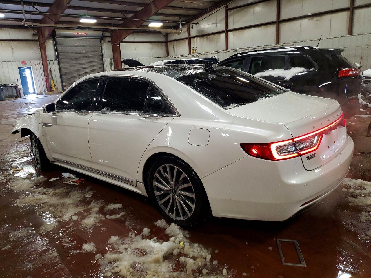 2018 LINCOLN Continental