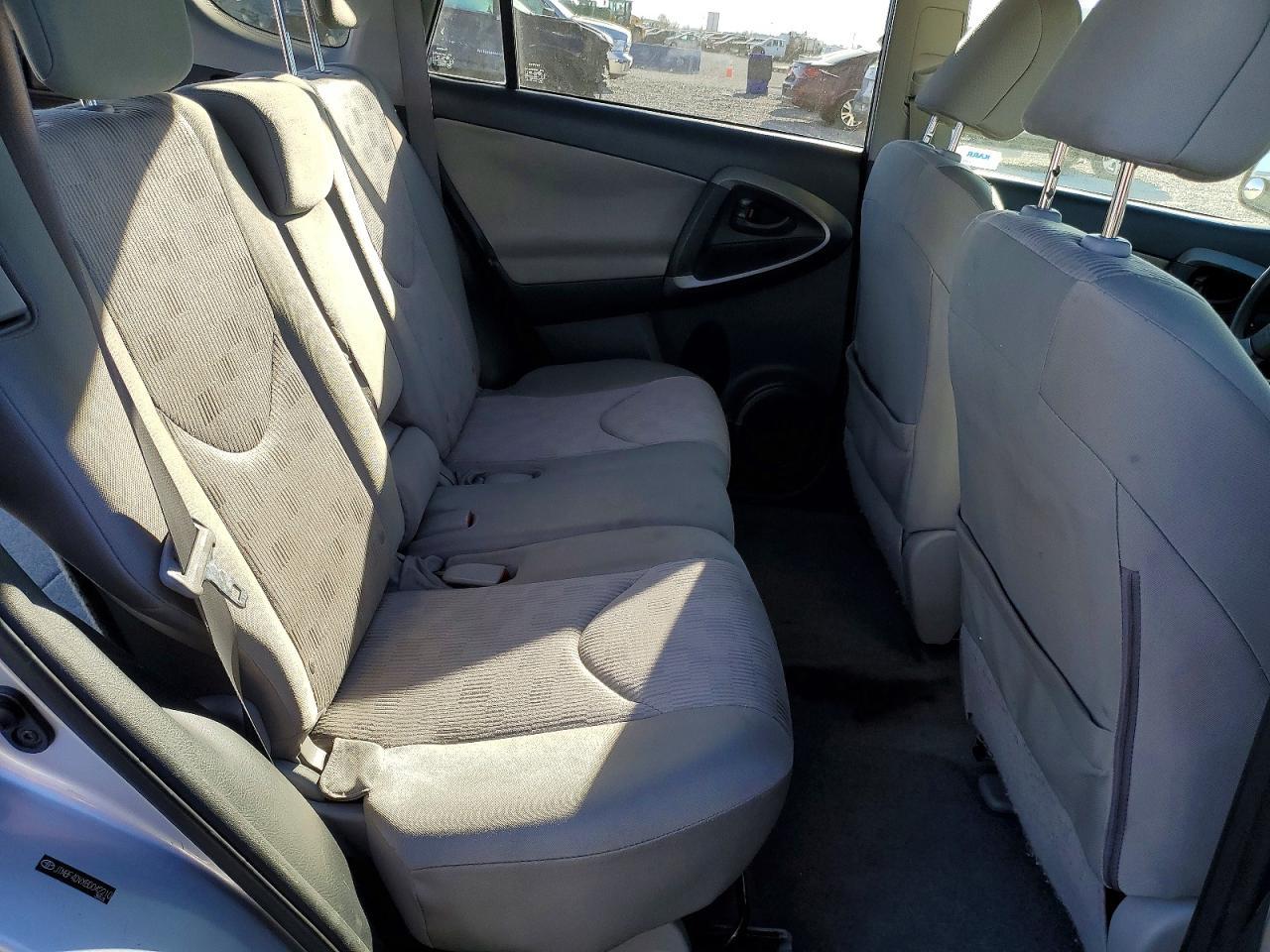 2011 TOYOTA RAV4