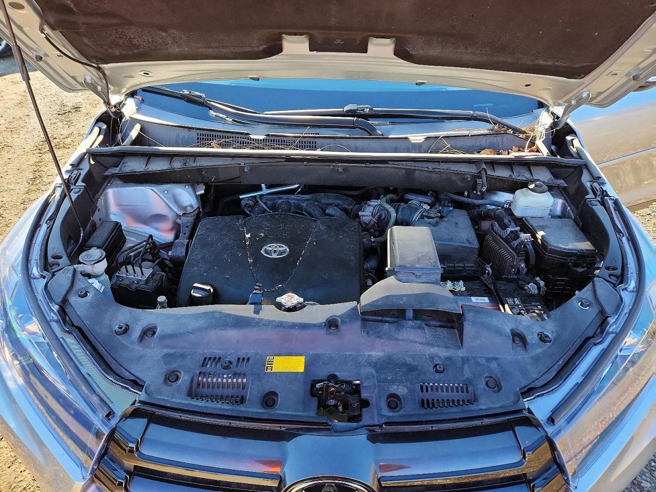 2019 TOYOTA HIGHLANDER
