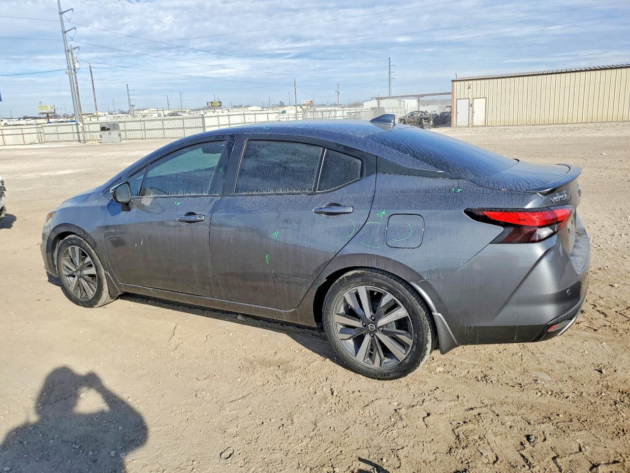 2020 NISSAN VERSA
