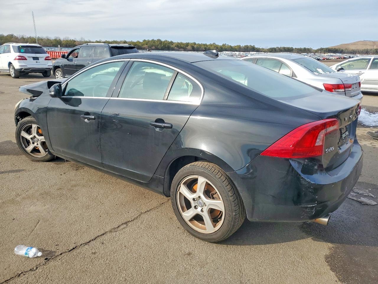 2013 VOLVO S60