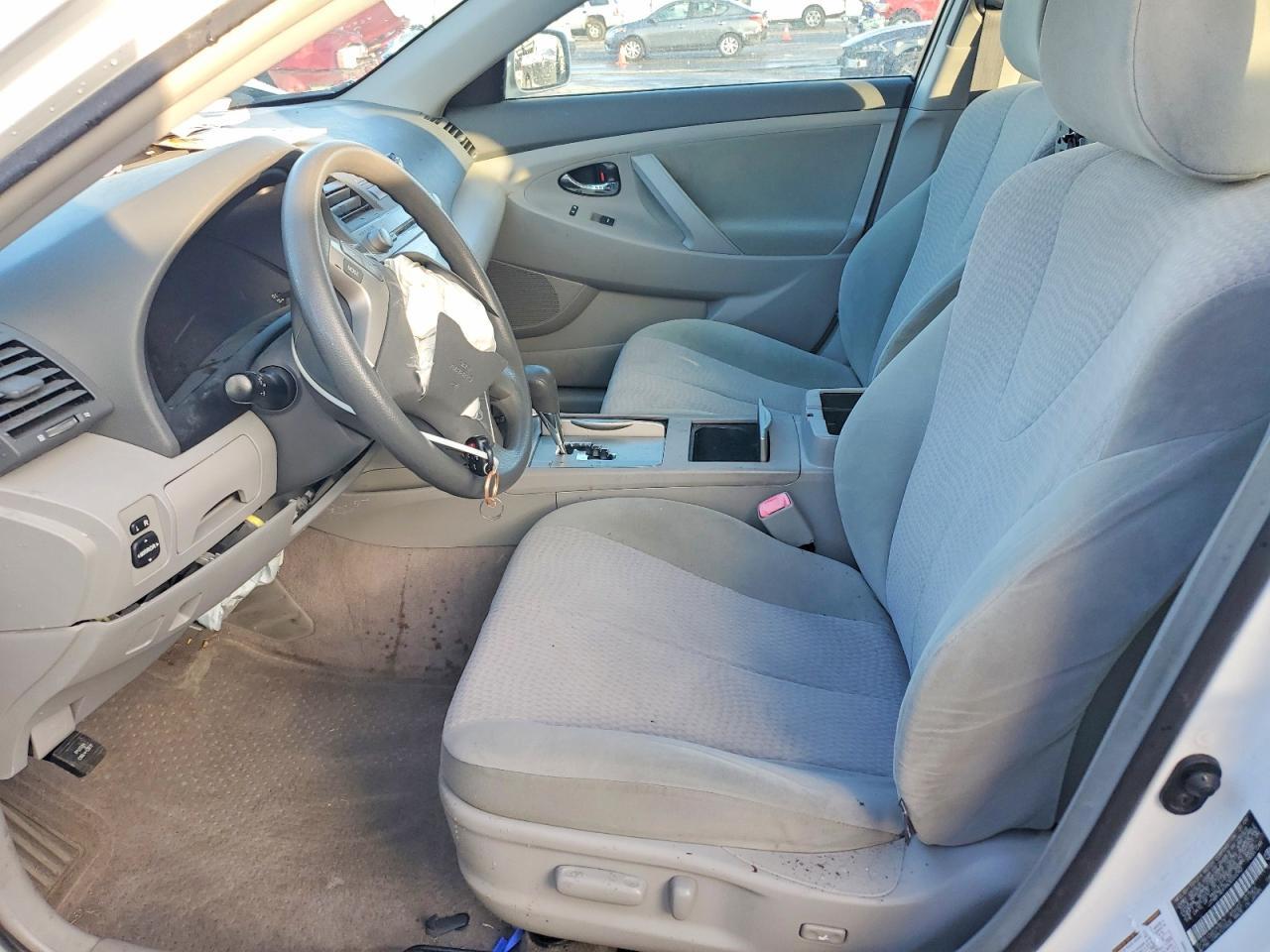 2010 TOYOTA CAMRY